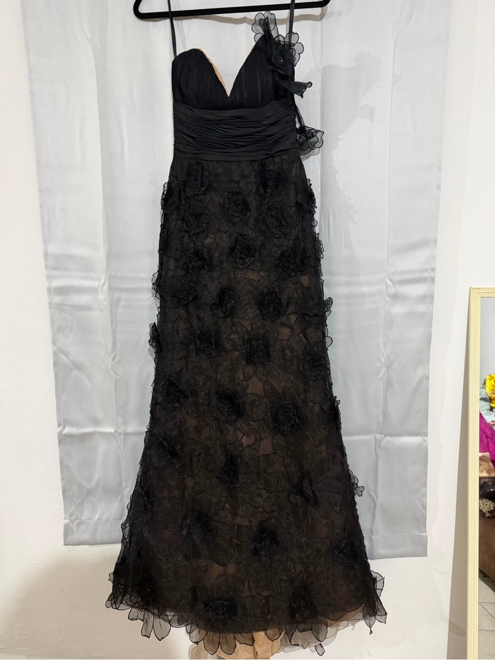Jovani Black Floral Appliqué One-Shoulder Evening Gown – Formal Dress Size XS